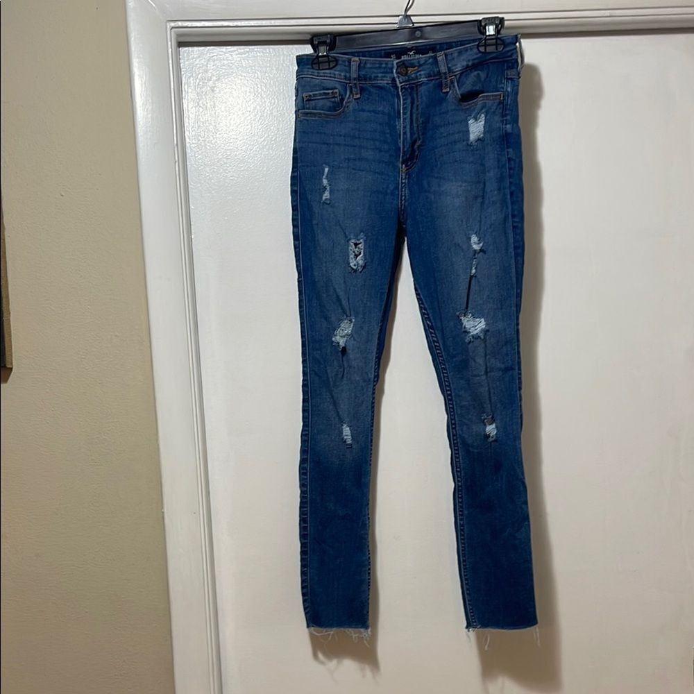 Hollister high-rise super skinny size 5 short 27 x 28